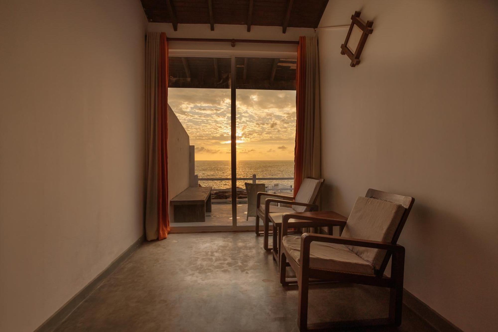 Hotel Zeilan Sunset Point ウナワトゥナ エクステリア 写真