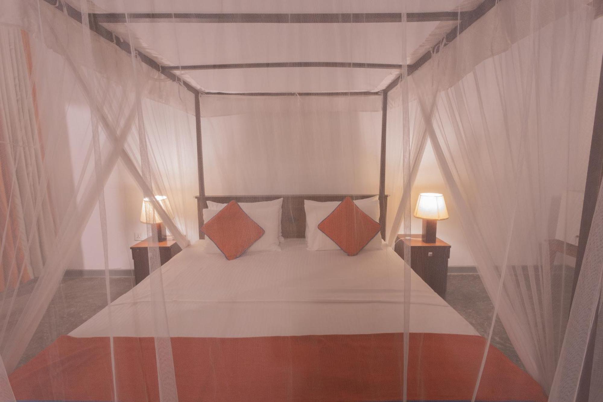 Hotel Zeilan Sunset Point ウナワトゥナ エクステリア 写真