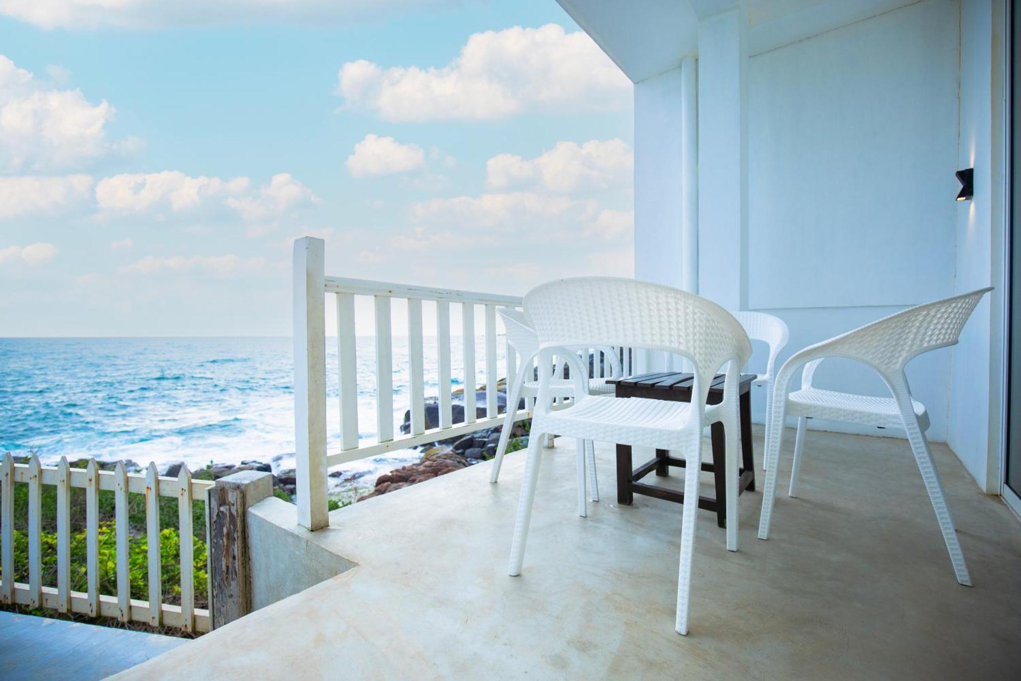 Hotel Zeilan Sunset Point ウナワトゥナ エクステリア 写真