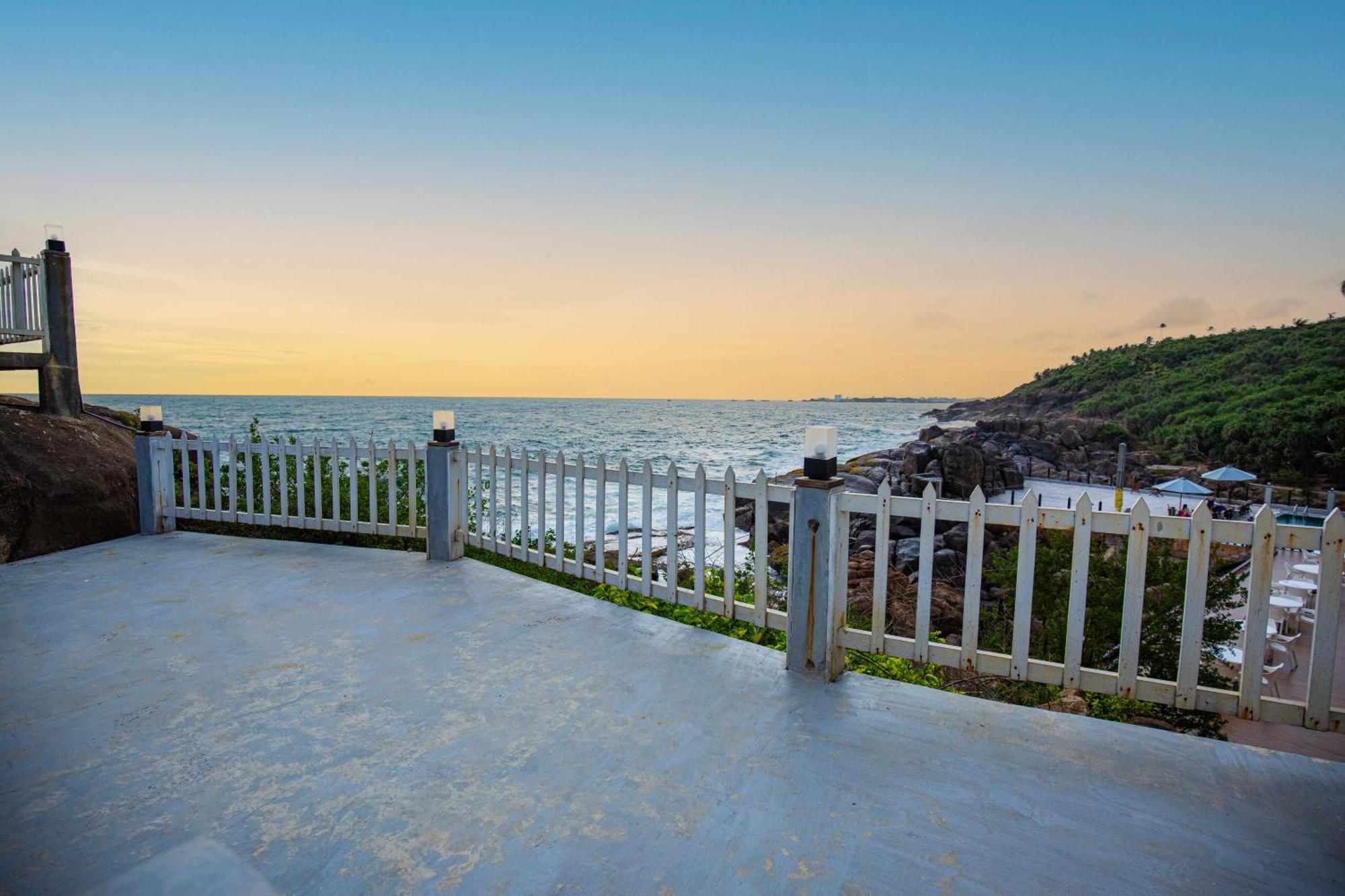 Hotel Zeilan Sunset Point ウナワトゥナ エクステリア 写真