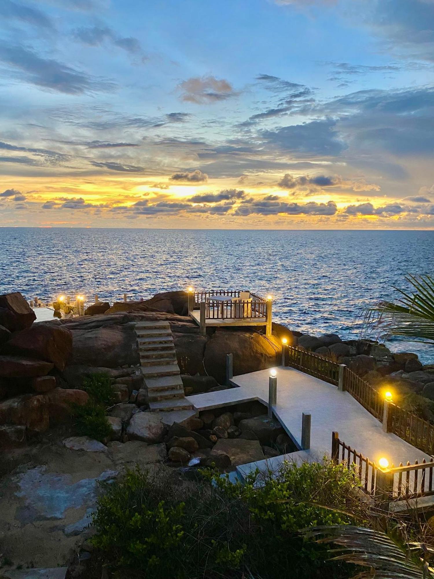Hotel Zeilan Sunset Point ウナワトゥナ エクステリア 写真